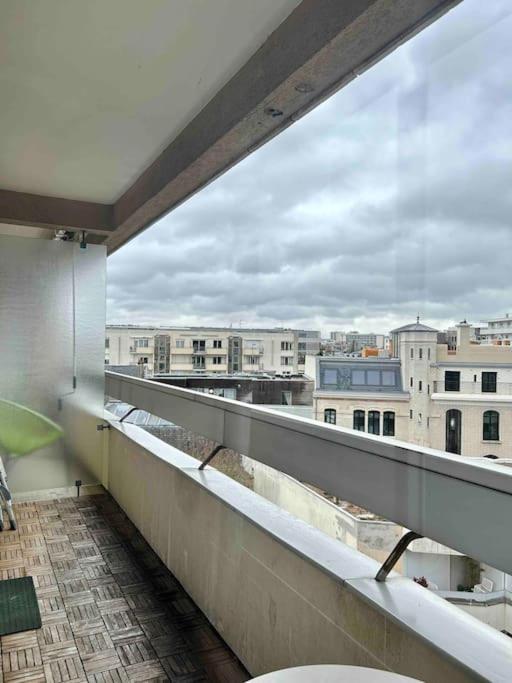 Studio- Avec Parking- Proche Cathedrale Reims Exterior foto